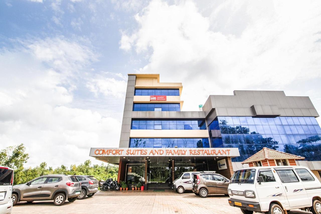 Hotel Capital O 22439 Ratna Forever Karkal Exterior foto